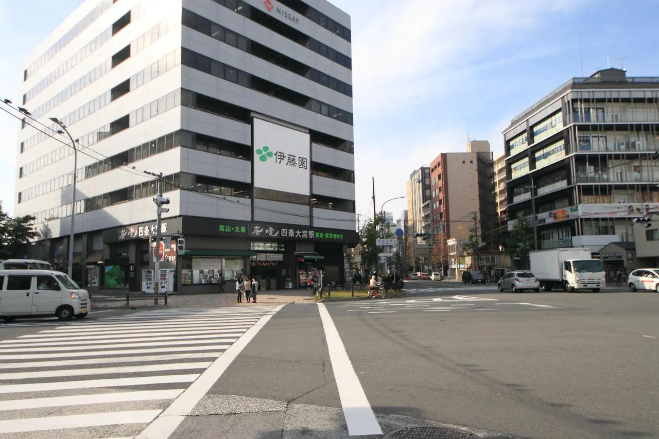 Shijo Ayaomiya Guesthouse Kyoto