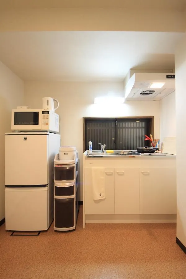 Shijo Ayaomiya Guesthouse Kyoto